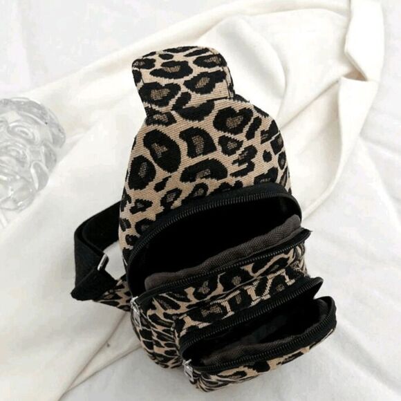 *Brand New* Ladies Leopard Crossbody Bag - Picture 7 of 8